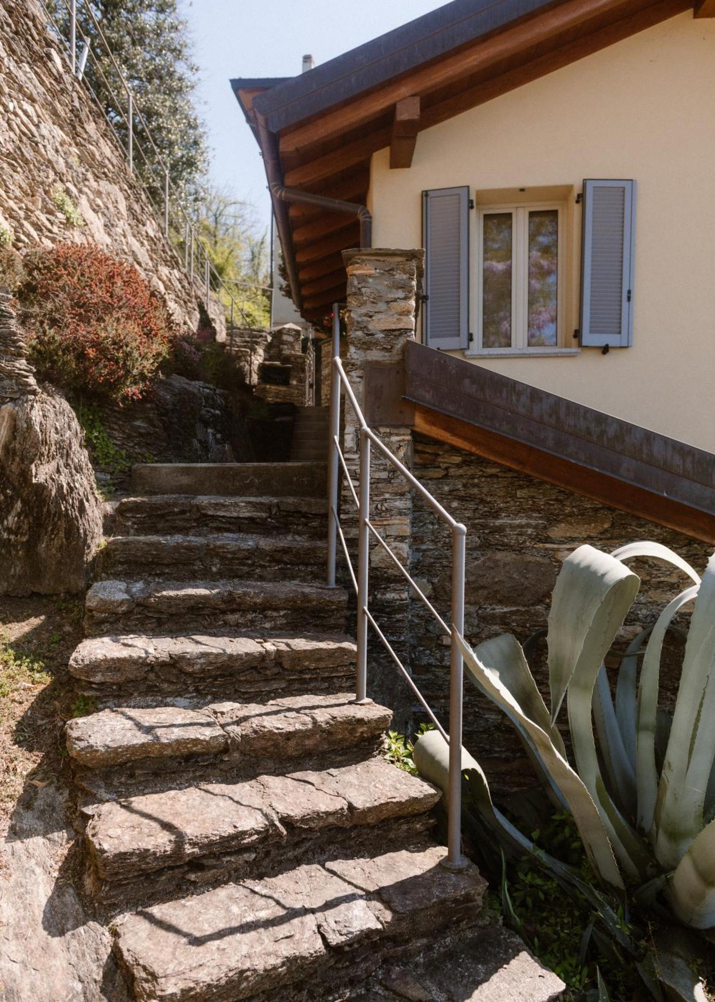 Charming Moment Di Villa Porta - Casa Dolce Луїно Екстер'єр фото